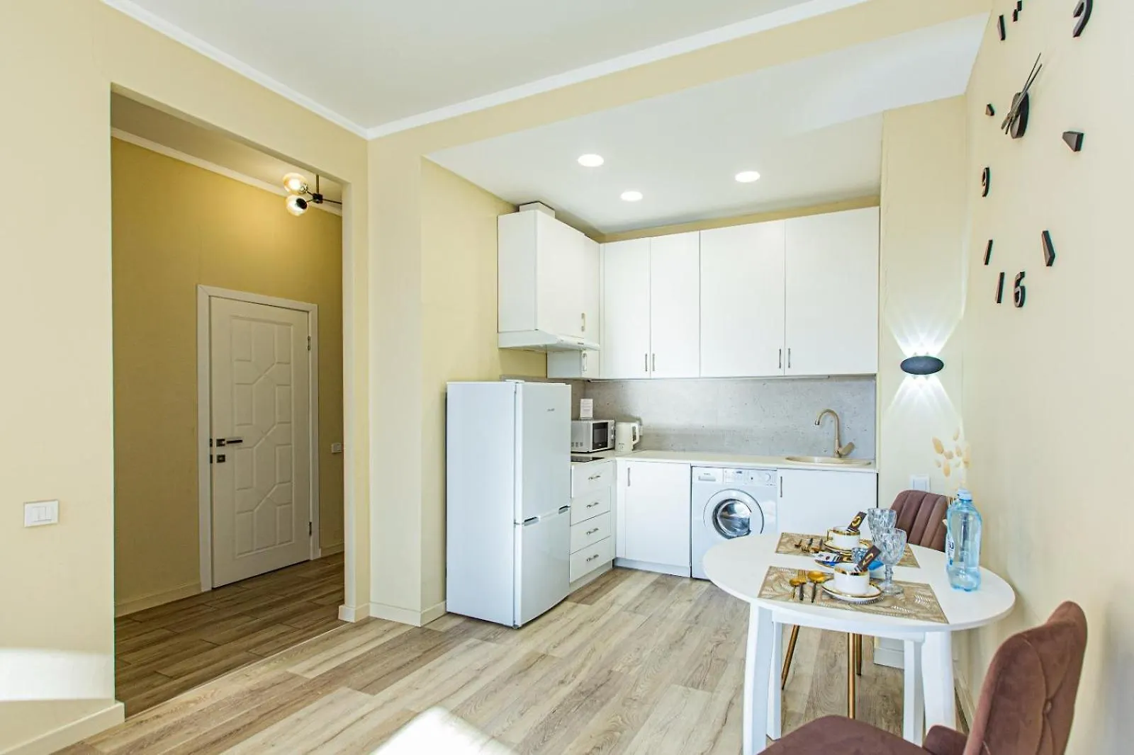 Lamiya 2-Room Apartments Almaty