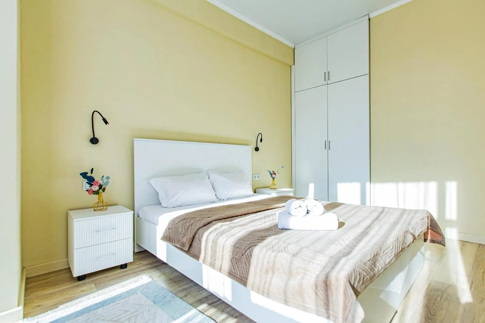 Lamiya 2-Room Apartments Almaty