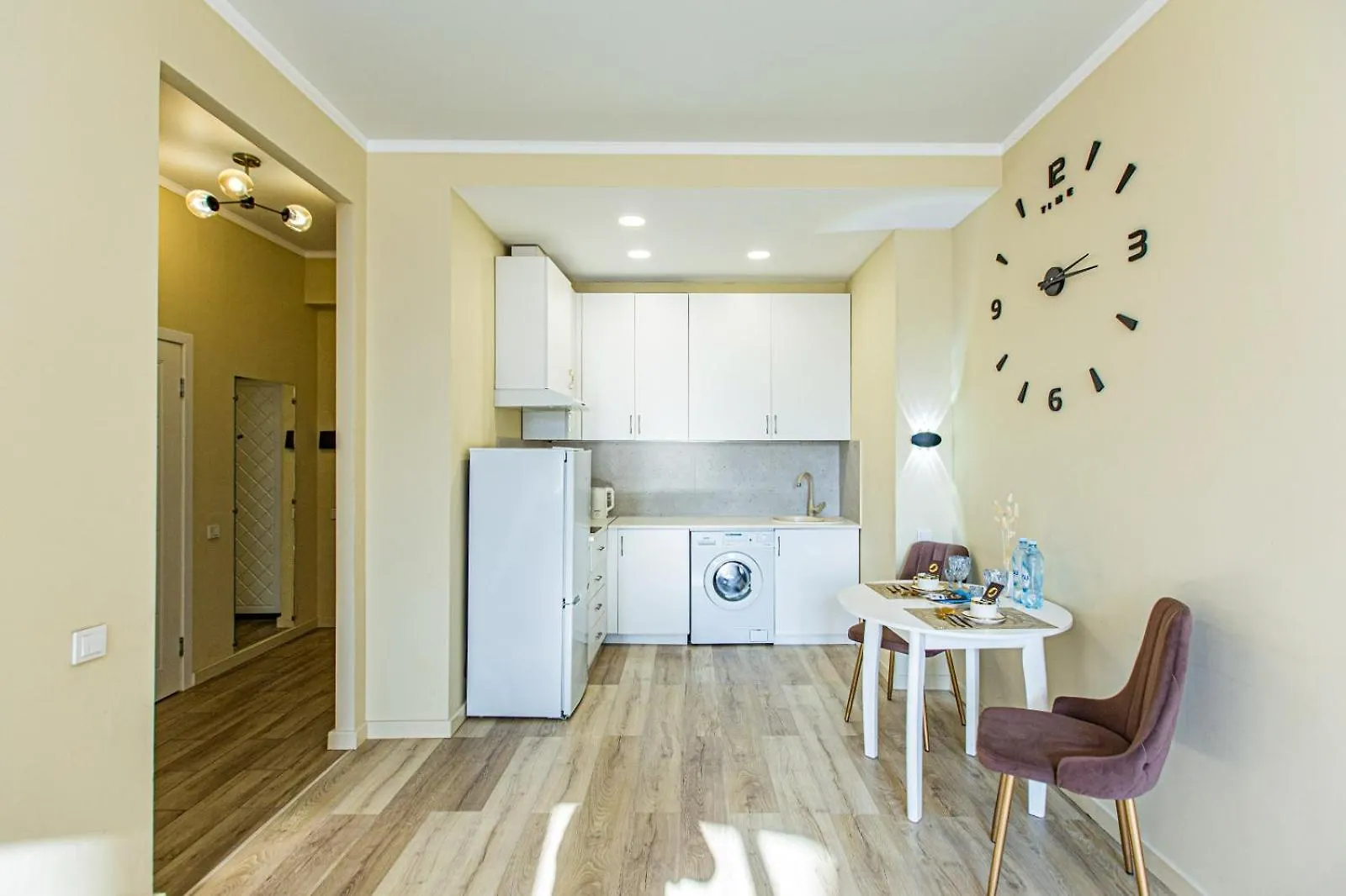 Lamiya 2-Room Apartments Almaty 0*,